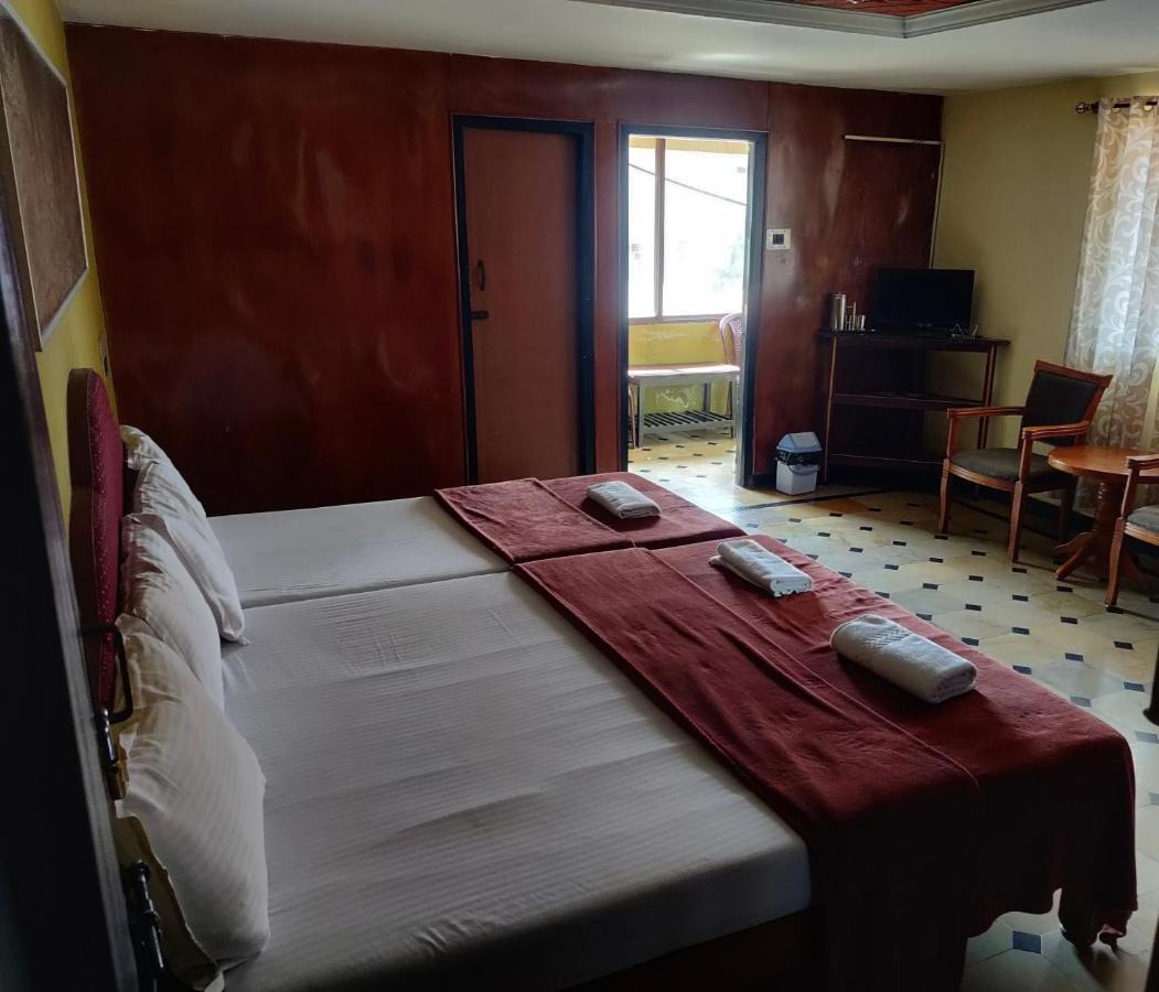 Hotel Caveri Comfort Inn Madikeri Eksteriør bilde