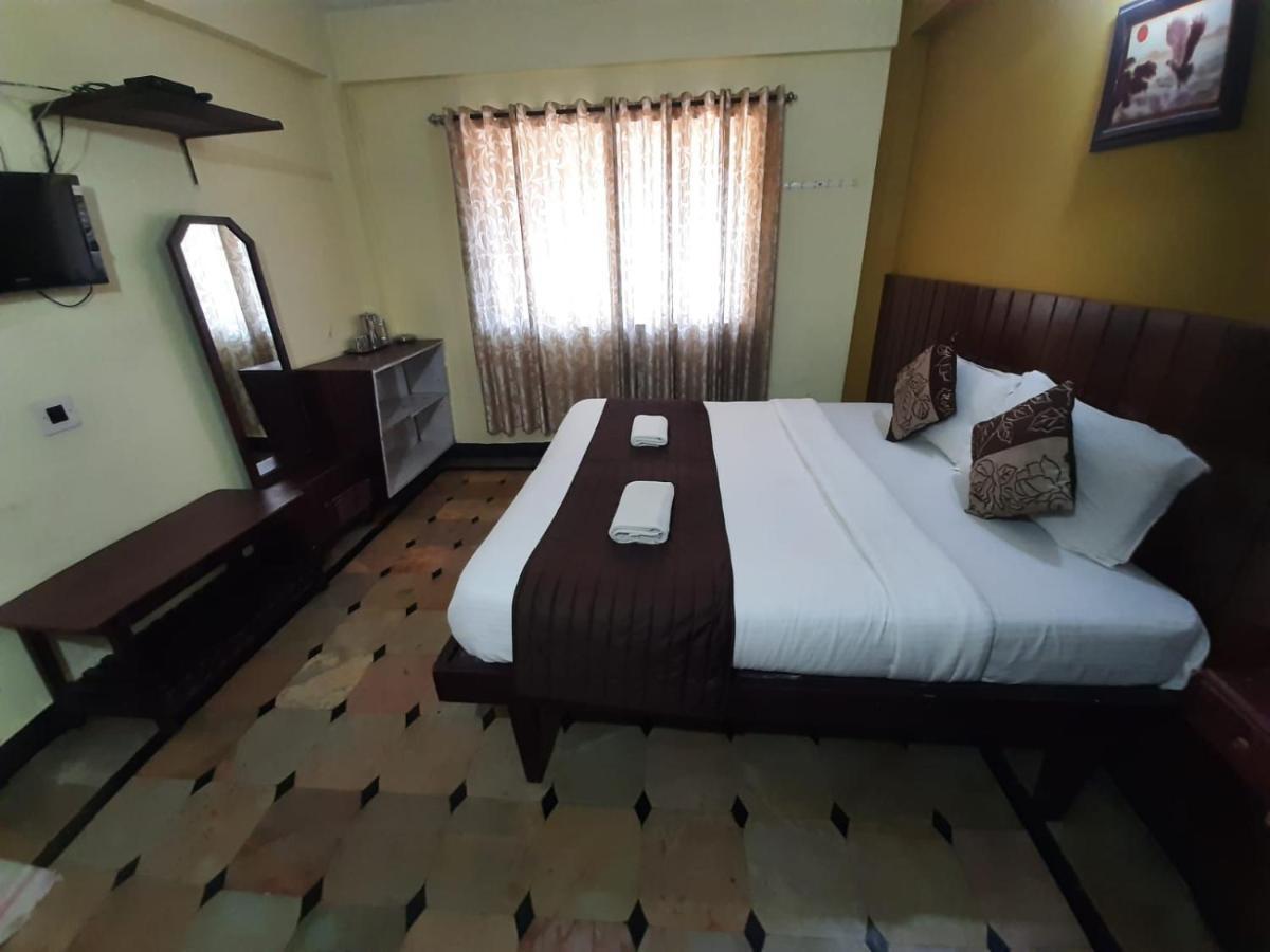 Hotel Caveri Comfort Inn Madikeri Eksteriør bilde